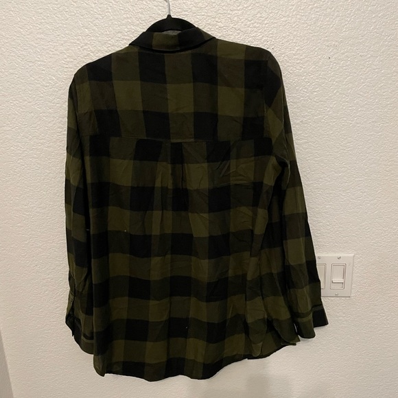 H&M Green Flannel - Picture 2 of 3